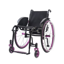 Silla de ruedas plegable manual de acero ligera para personas mayores